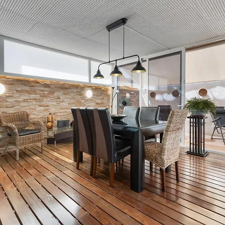 Apartament Carmina House *