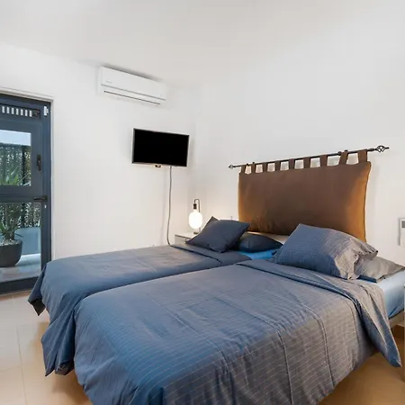 Carmina House Апартаменты *